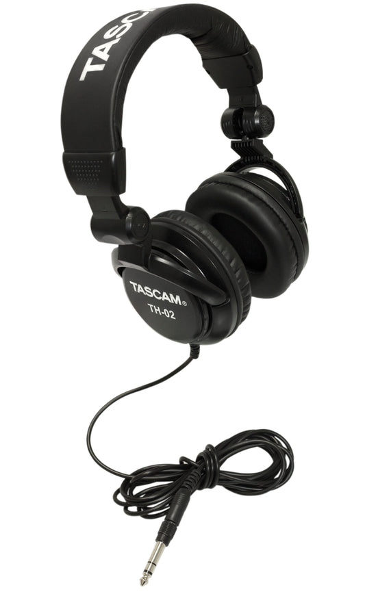 TH-02 TASCAM